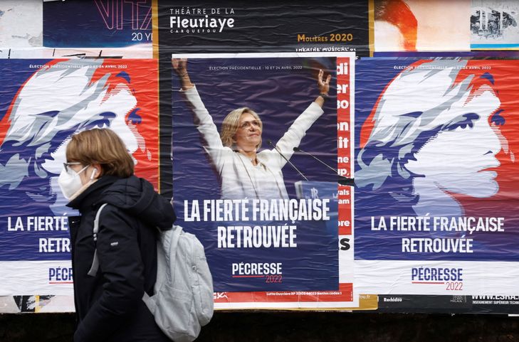 Affiches-campagne-Valerie-Pecresse-candidate-Republicains-election-presidentielle-francaise-2022-Nantes-24-janvier-2022_0.jpg