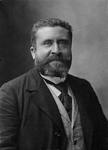 Jean_Jaurès,_1904,_by_Nadar.jpg